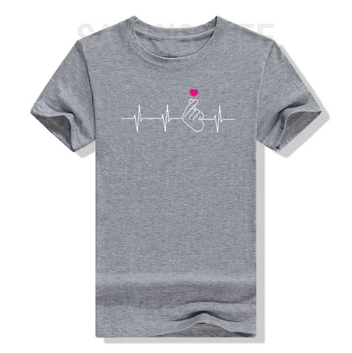 T-shirt K-Pop avec motif cœur fait main, manches courtes, tissu coton-polyester, style décontracté pour femmes fans de K-Drama et musique coréenne