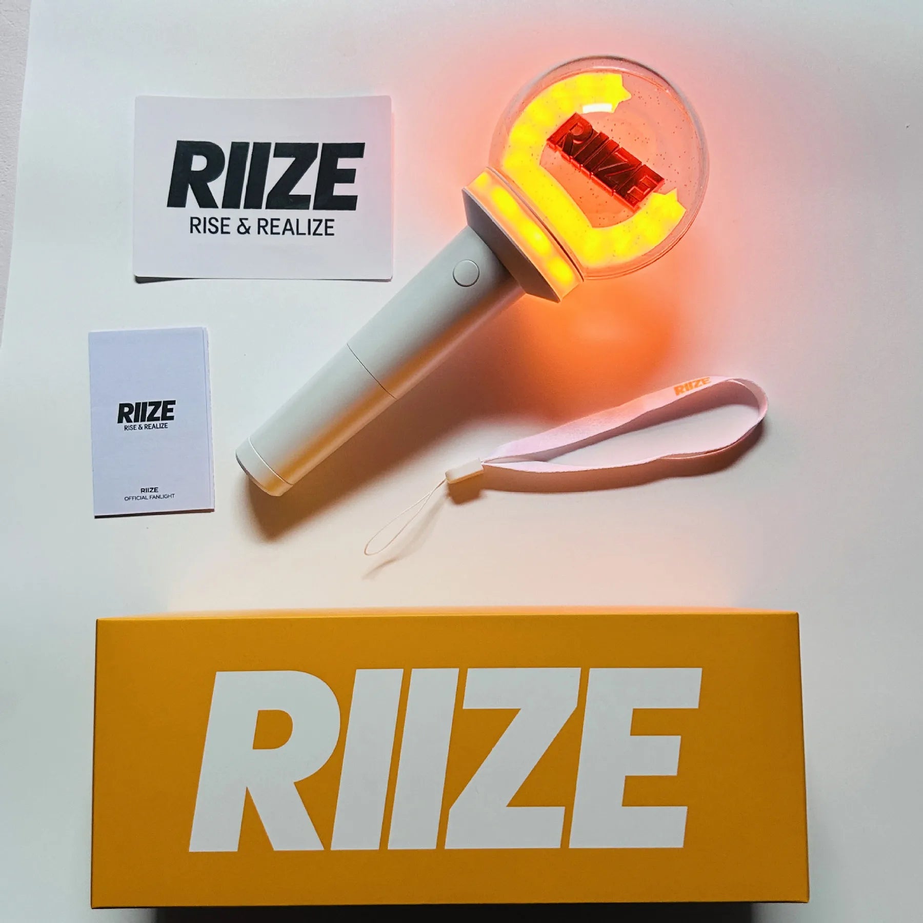 Kpop RIIZEed Lightstick Support Concert Glow Light Stick With Acrylic Keychains Decorations Party Flash Lamp For Fans Gift otakupop.store