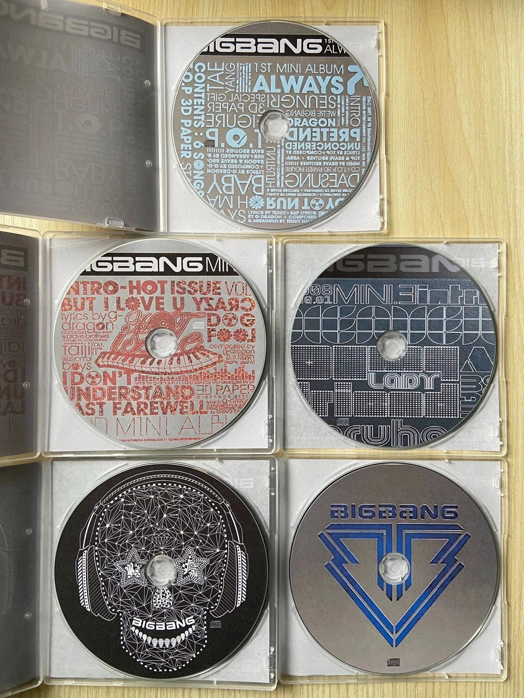 K-Pop BIGBANG G-DRAGON Music CD Always Hot lssue Album Stand Up 5pcs Music Record Cosplay Walkman Car Soundtracks Box Collection otakupop.store