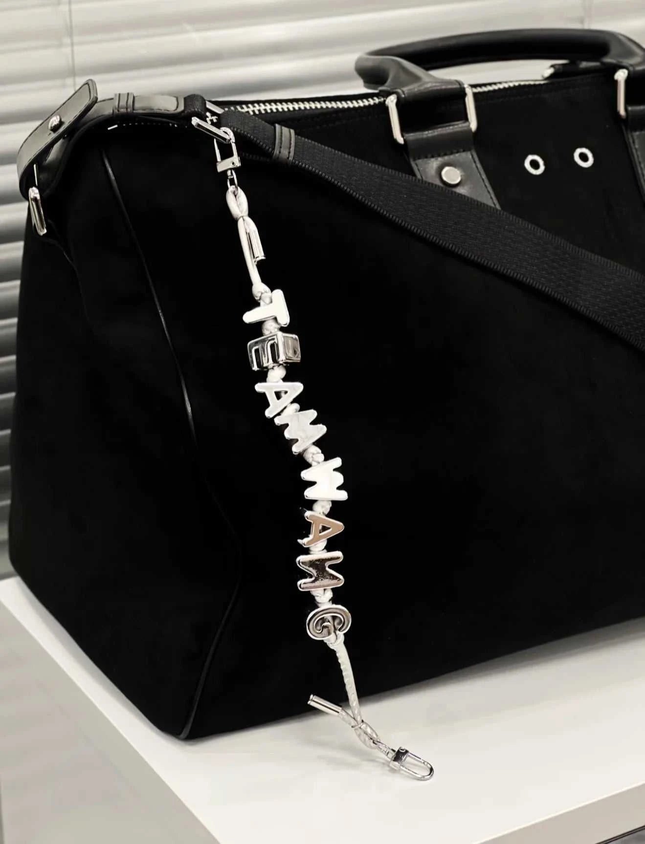 Chaîne de Sac Jackson Wang TEAM WANG – Accessoire K-pop Collector
