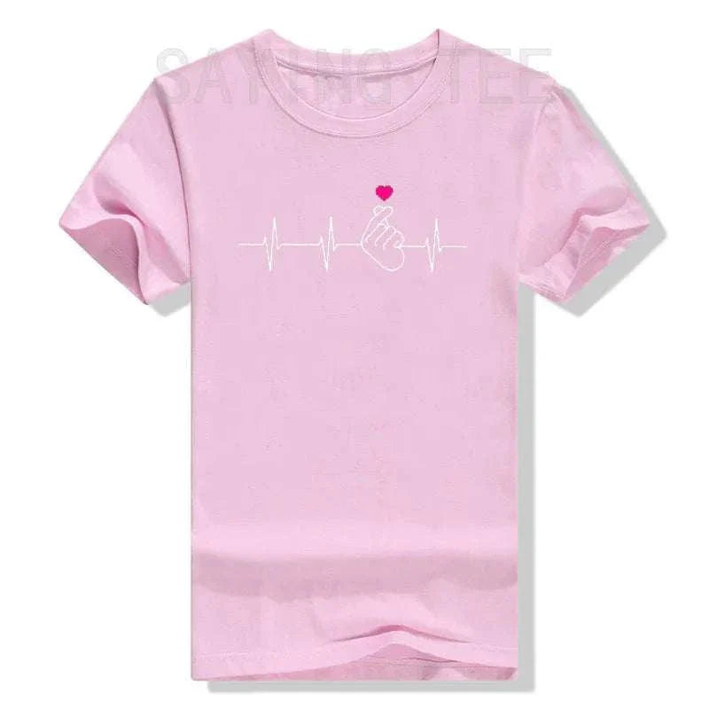 T-shirt K-Pop avec main en forme de cœur et motif musique coréenne, manches courtes, coton-polyester, style décontracté pour femmes