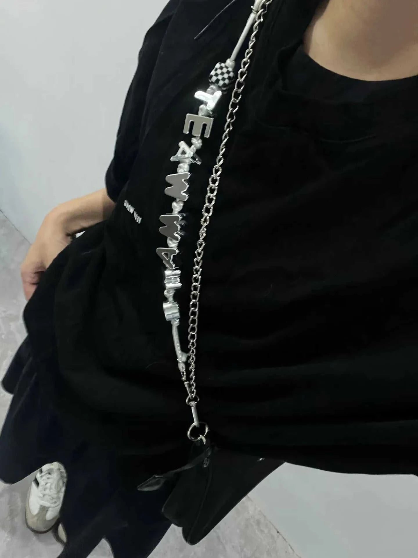 Chaîne de Sac Jackson Wang TEAM WANG – Accessoire K-pop Collector