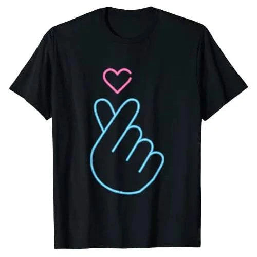 T-shirt K-Pop femme manches courtes avec motif cœur doigt style K-Drama
