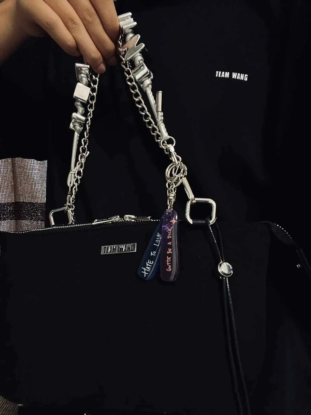 Chaîne de Sac Jackson Wang TEAM WANG – Accessoire K-pop Collector