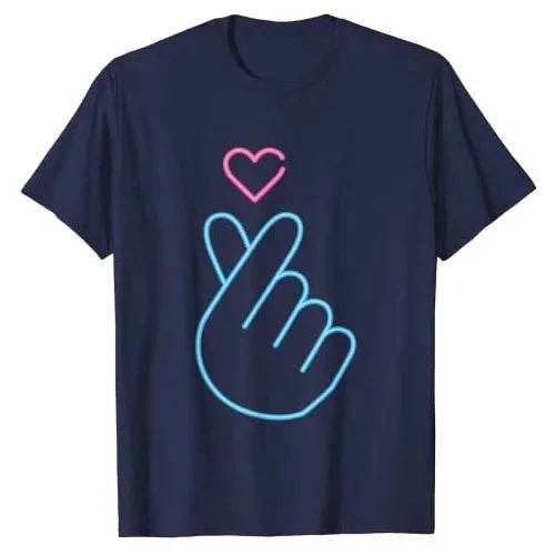 T-shirt K-Pop à manches courtes avec motif cœur main et style coréen pour fans de musique pop