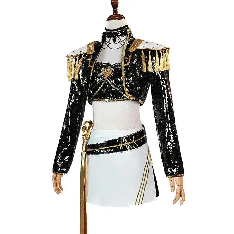 Femme en costume cosplay Rumi Zoey Demon Hunters K-pop avec perruque et tenue complète