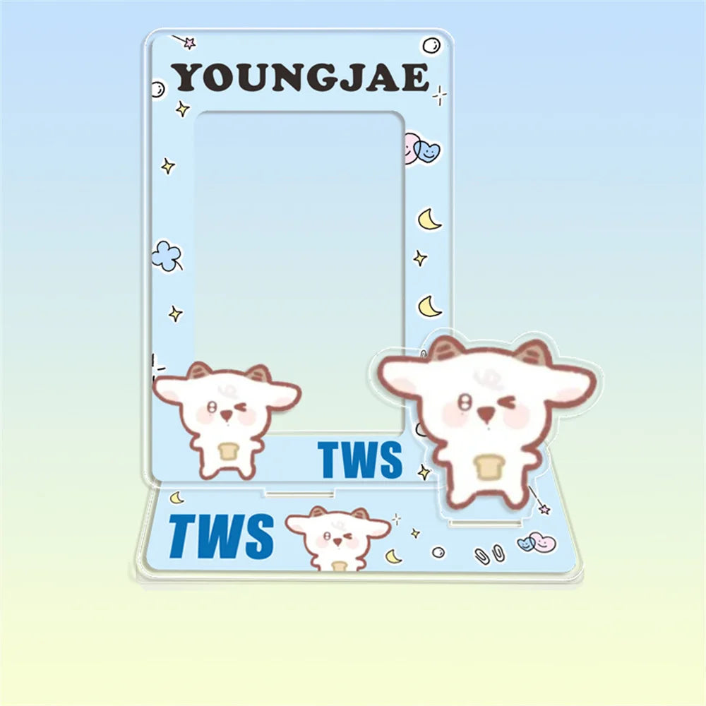 Hot Sale Babymonster ATEEZ CORTIS BINI ZB1 Card Holder Stand Figure TWS KATSEYE NMIXX Cards Sleeve Stand Board Fans Gift Decor otakupop.store